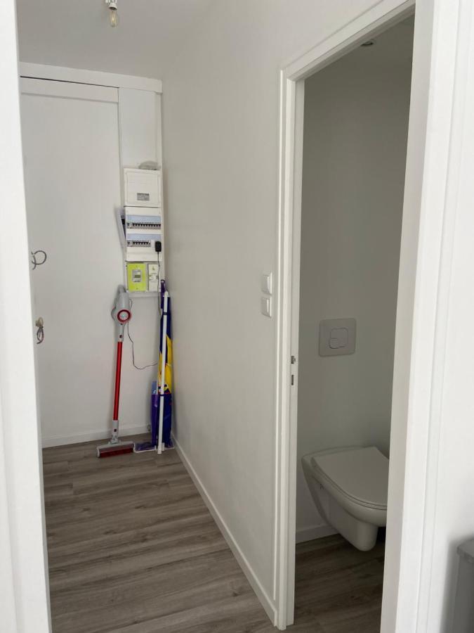 Cosy Flat Carteret - Appartement Centre Bourg - 4 Personnes บาร์เนอวีย์-แกร์เตอเร ภายนอก รูปภาพ