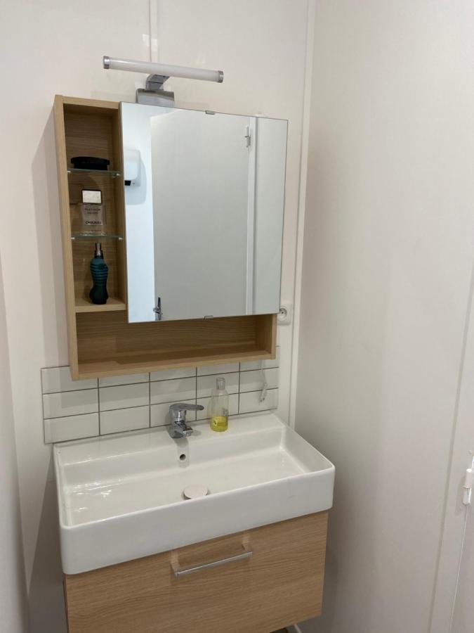 Cosy Flat Carteret - Appartement Centre Bourg - 4 Personnes บาร์เนอวีย์-แกร์เตอเร ภายนอก รูปภาพ