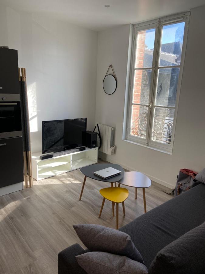 Cosy Flat Carteret - Appartement Centre Bourg - 4 Personnes บาร์เนอวีย์-แกร์เตอเร ภายนอก รูปภาพ